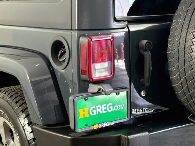 Used 2016 Jeep Wrangler Unlimited Sahara AWD/4WD image 35