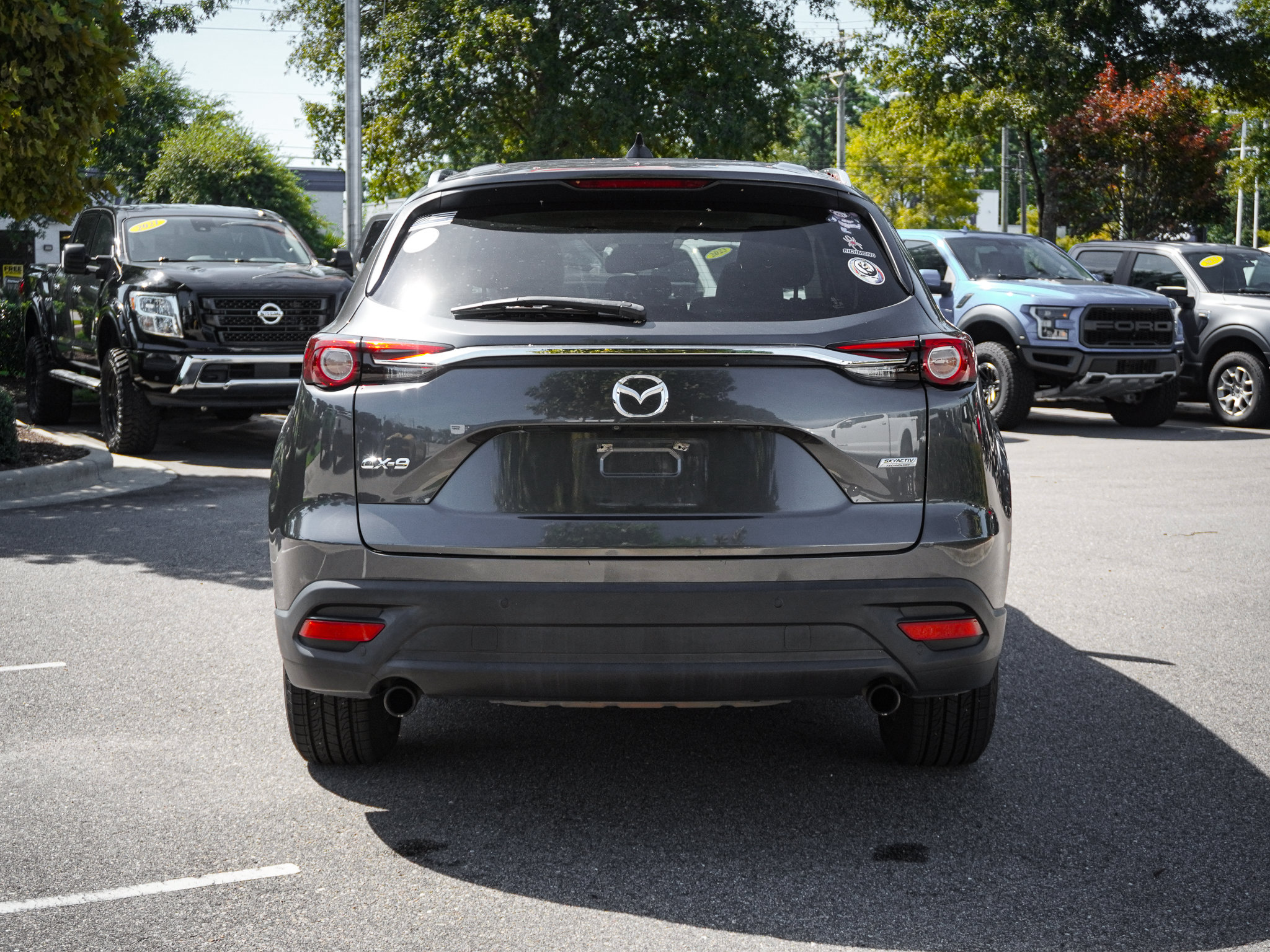 Used 2018 MAZDA CX-9 Touring w/ Touring Premium Package FWD image 9