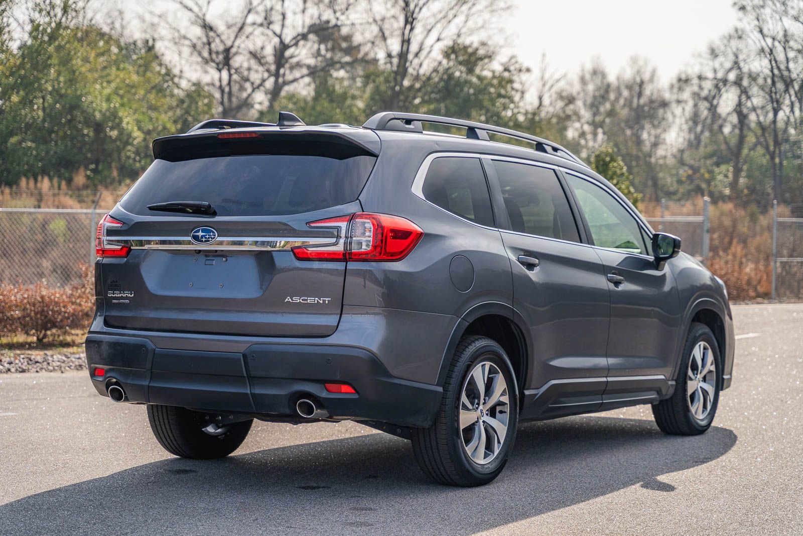 Used 2024 Subaru Ascent Premium w/ Convenience Package image 7