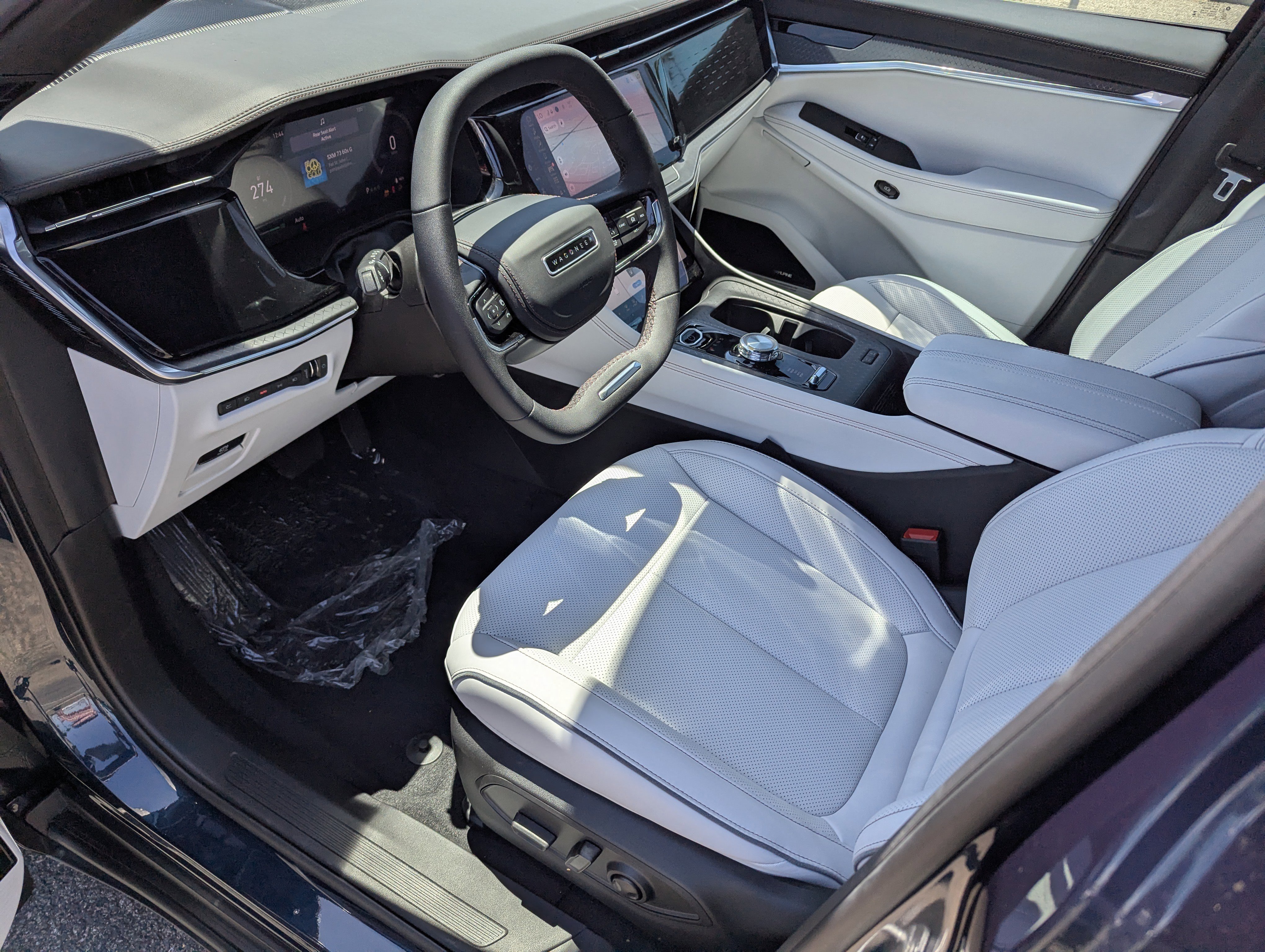 New 2025 Jeep Wagoneer Limited image 9
