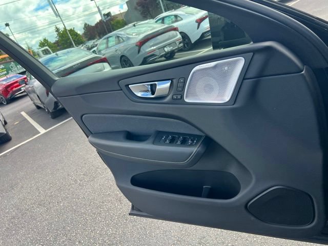 Used 2021 Volvo XC60 T8 R-Design w/ Advanced Package AWD/4WD image 15