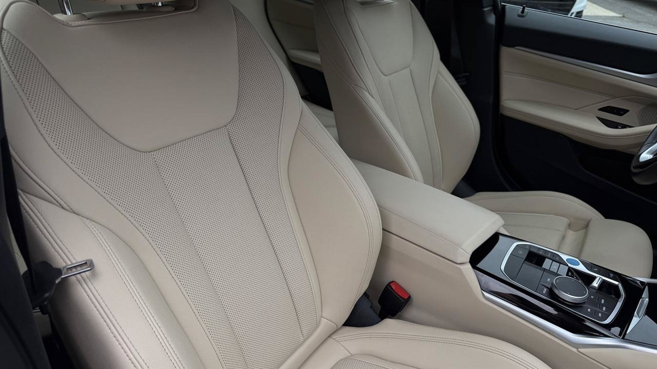 Used 2023 BMW i4 eDrive35 w/ Premium Package RWD image 43