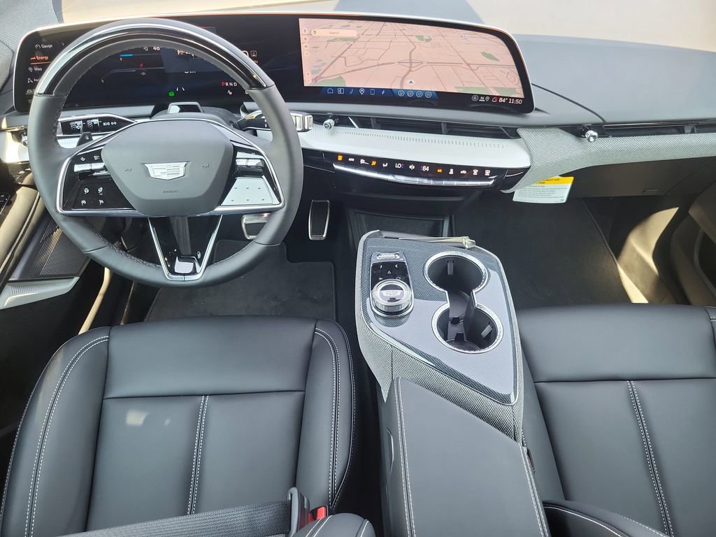 New 2025 Cadillac Optiq Luxury 1 image 22