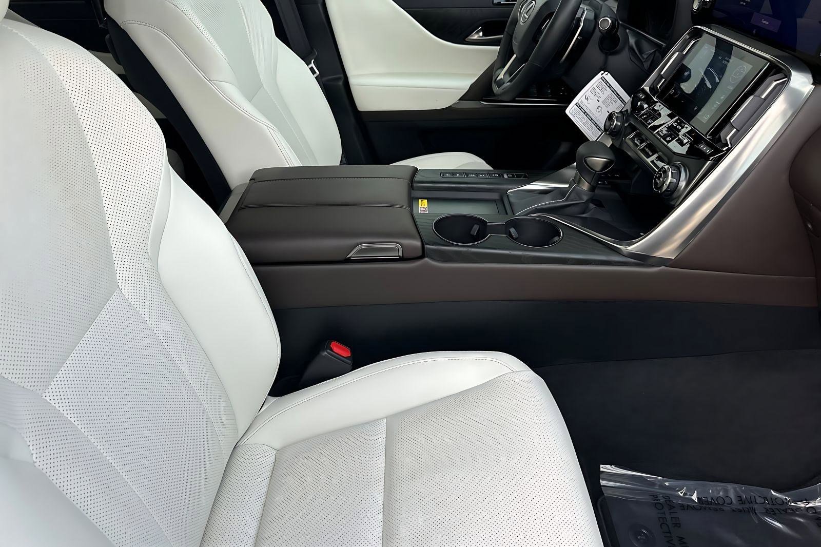 New 2026 Lexus LX 600 4WD w/ Luxury Package image 25