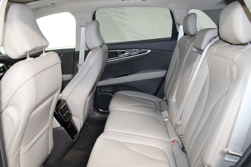 Used 2023 Lincoln Nautilus Reserve w/ Equipment Group 201A AWD/4WD image 24