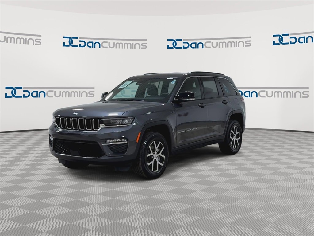 Used 2025 Jeep Grand Cherokee Limited image 4