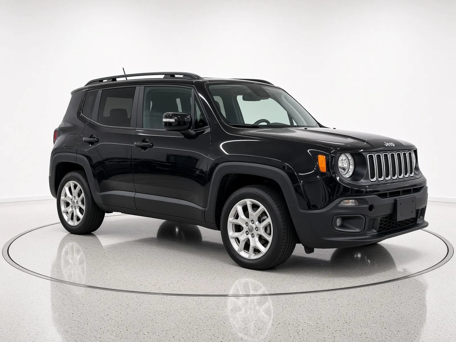 Used 2018 Jeep Renegade Latitude AWD/4WD image 5