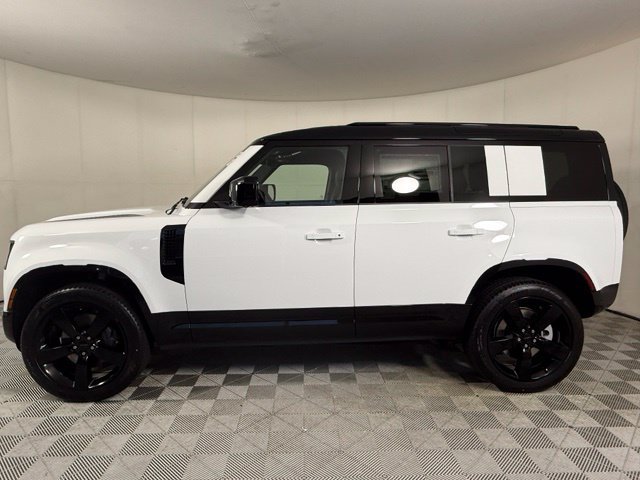 New 2026 Land Rover Defender 110 X-Dynamic SE AWD/4WD image 3