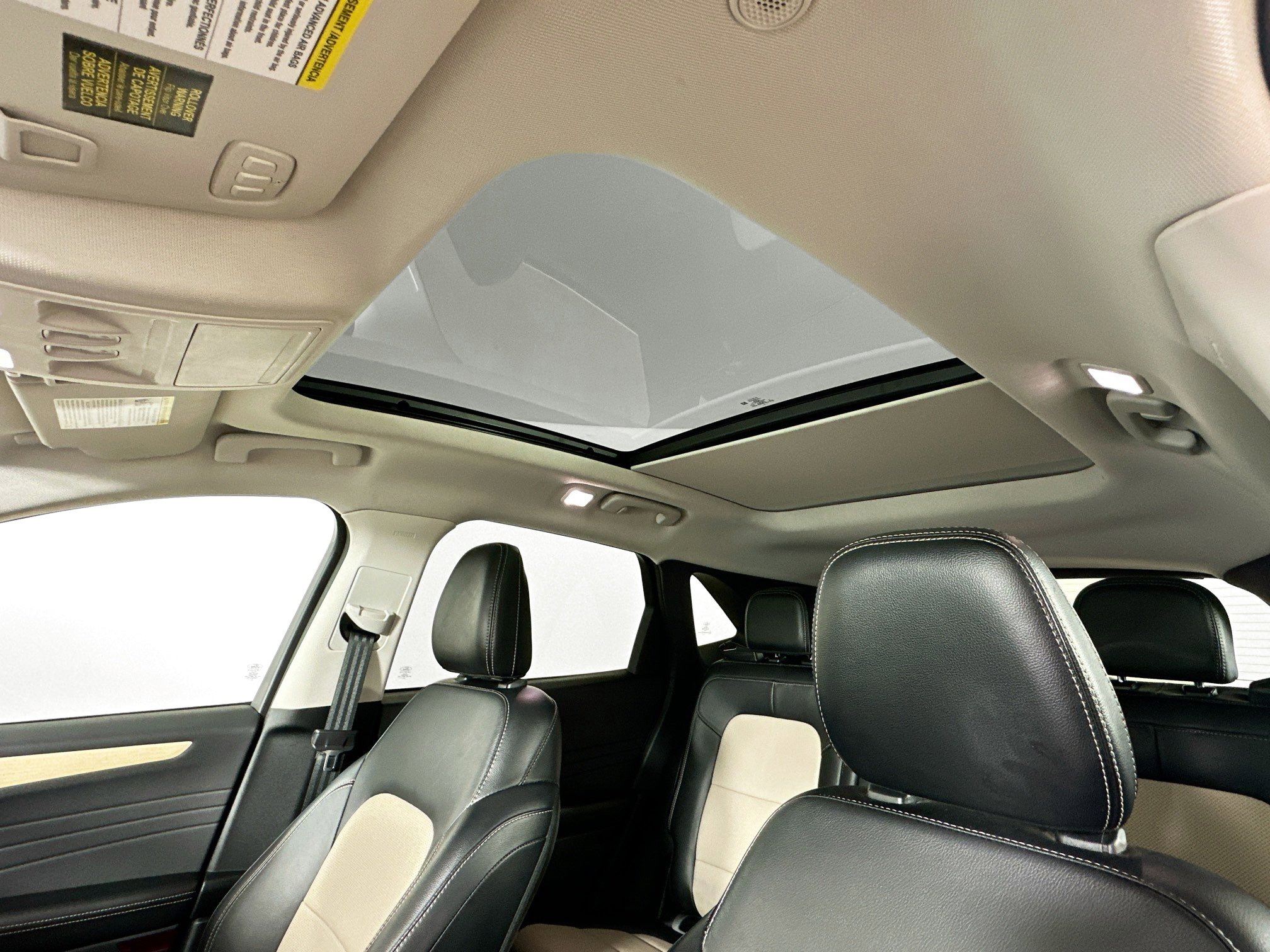 Used 2022 Ford Escape Titanium w/ Titanium Premium Package image 29