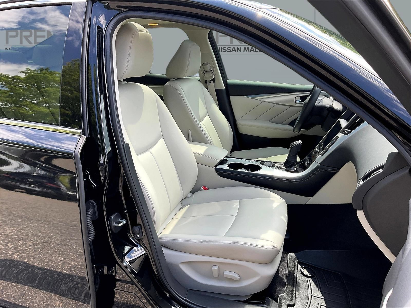 Used 2021 INFINITI Q50 Luxe w/ Cargo Package RWD image 31