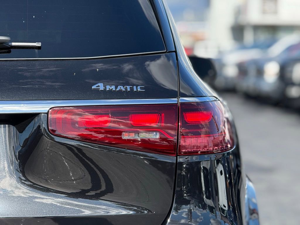 Used 2025 Mercedes-Benz GLS 450 4MATIC image 10