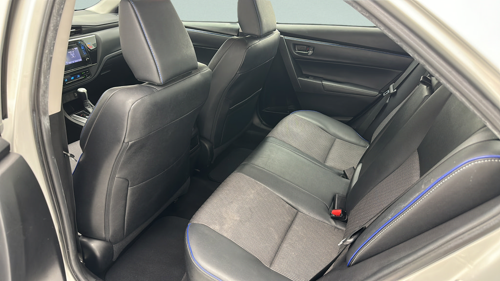 Used 2019 Toyota Corolla SE FWD image 9