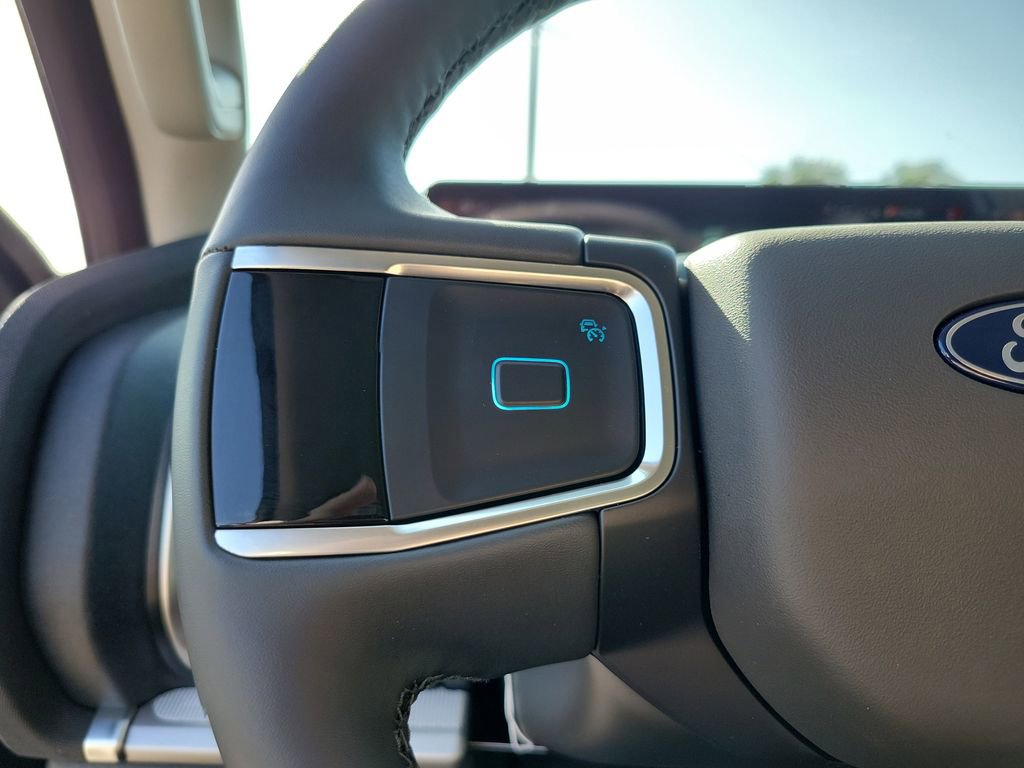 New 2026 Ford Expedition Active image 21