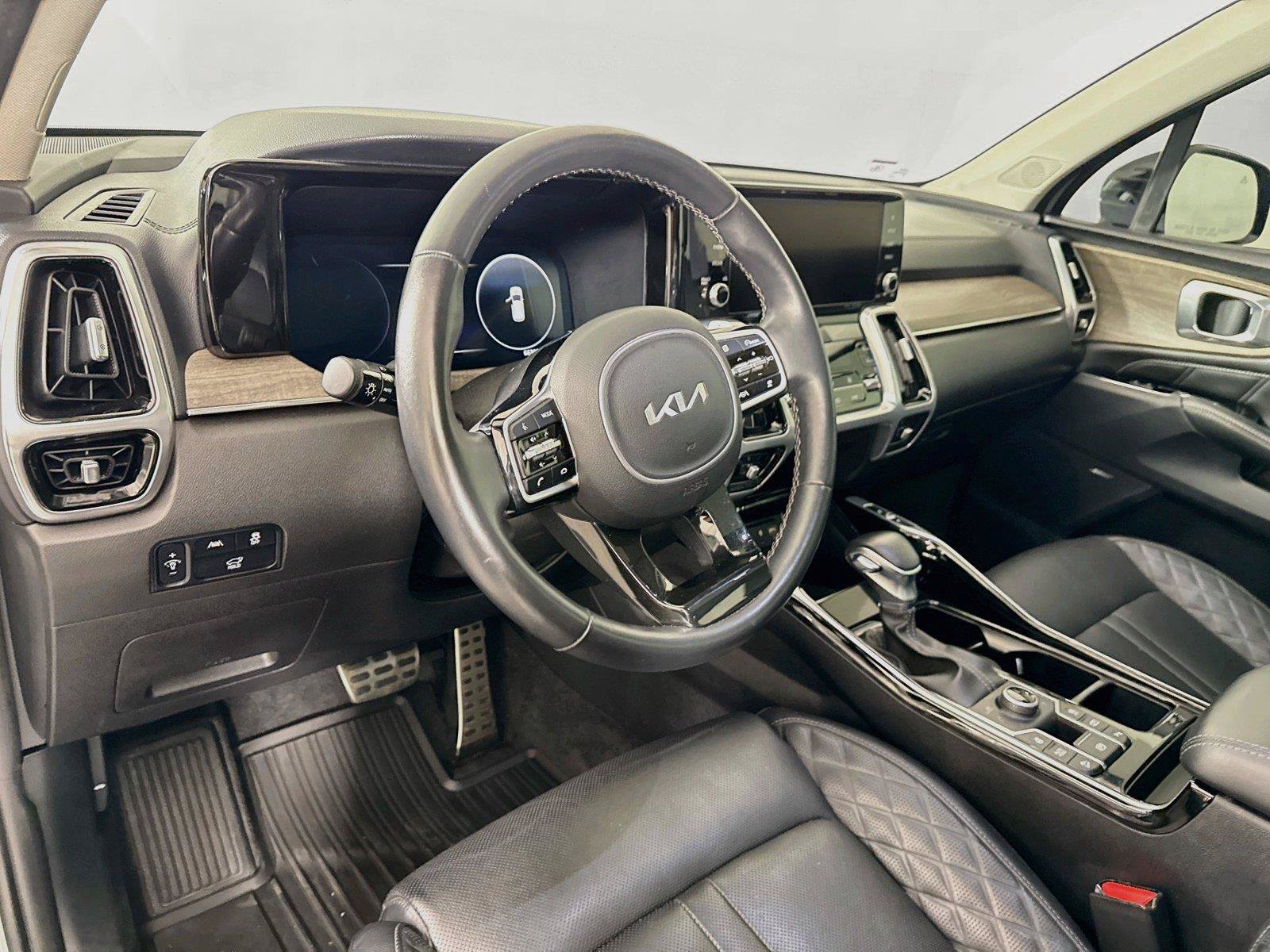 Used 2023 Kia Sorento SX Prestige AWD/4WD image 4