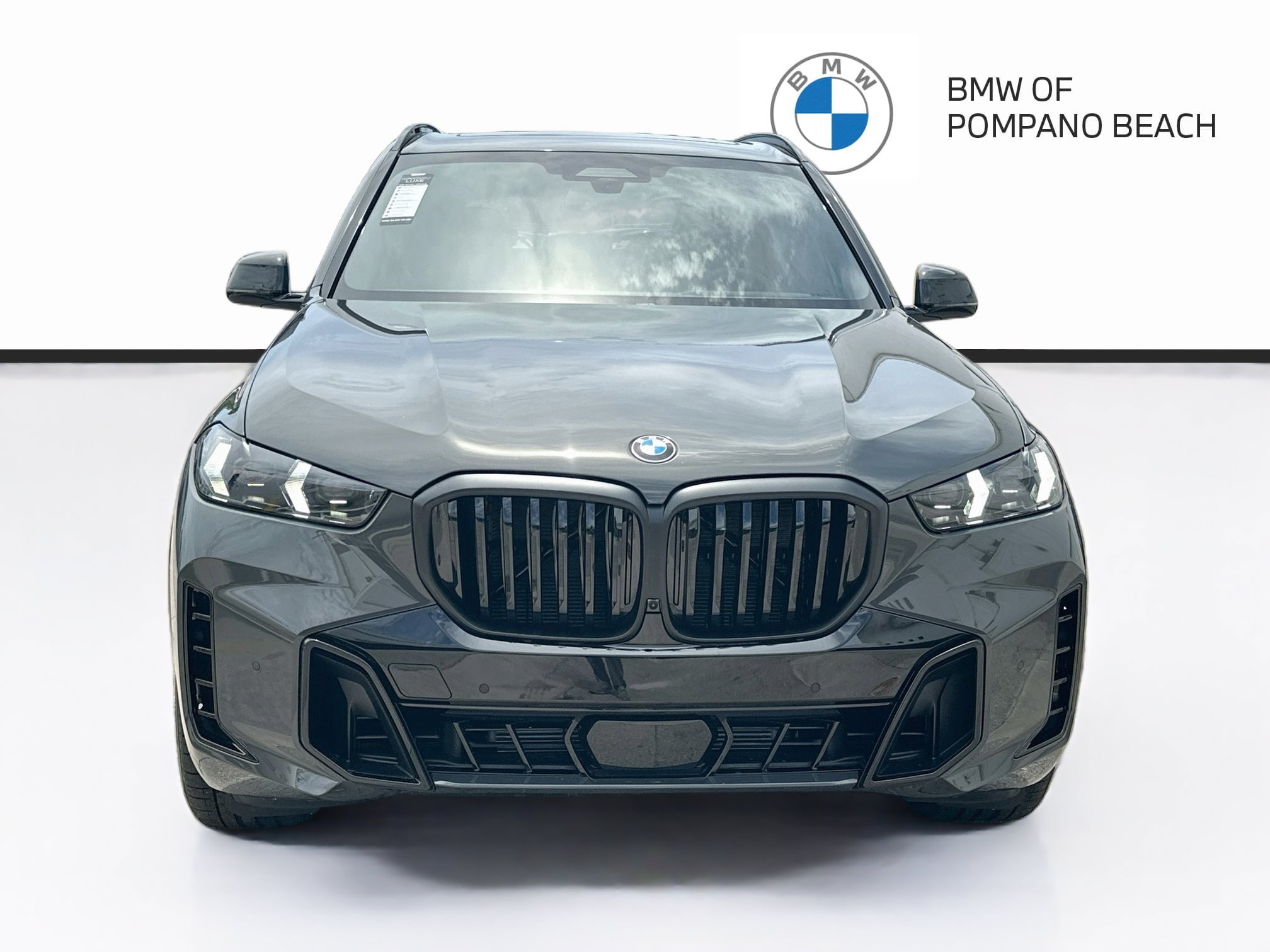 New 2026 BMW X5 xDrive40i w/ M Sport Package AWD/4WD image 2