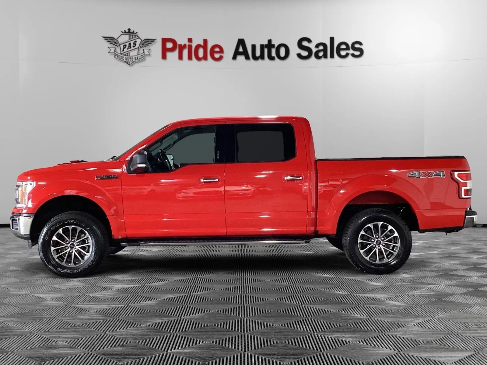 Used 2020 Ford F150 XLT w/ Equipment Group 302A Luxury image 4