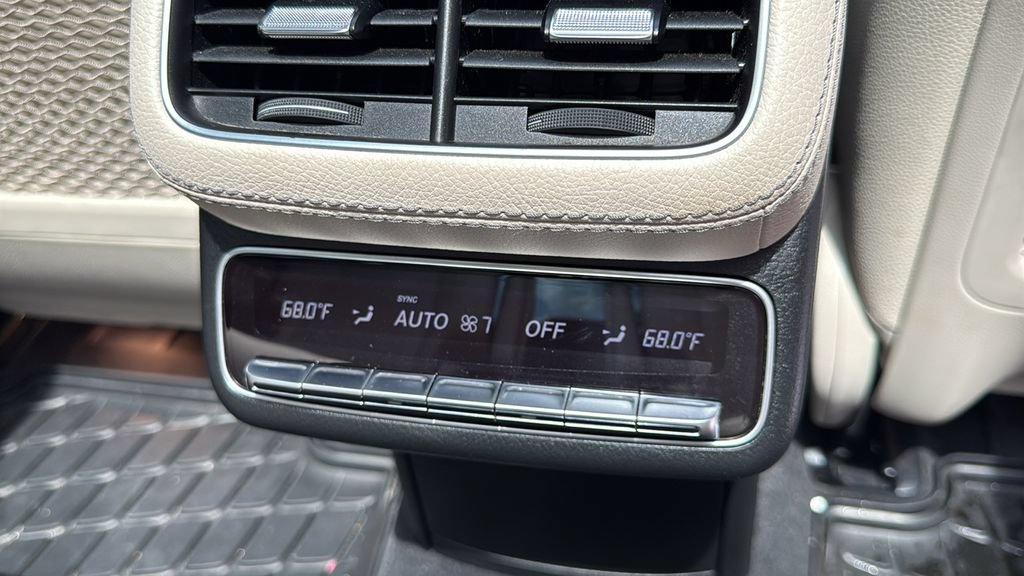 Certified 2023 Mercedes-Benz GLS 580 4MATIC image 17
