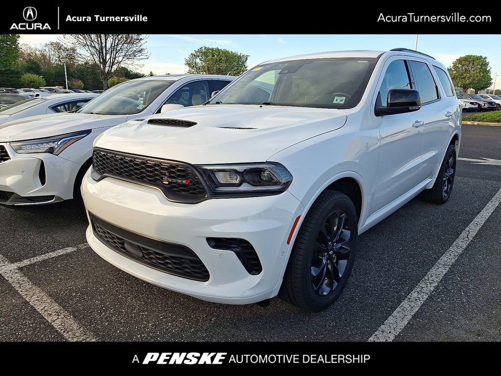 Used 2025 Dodge Durango GT image 1