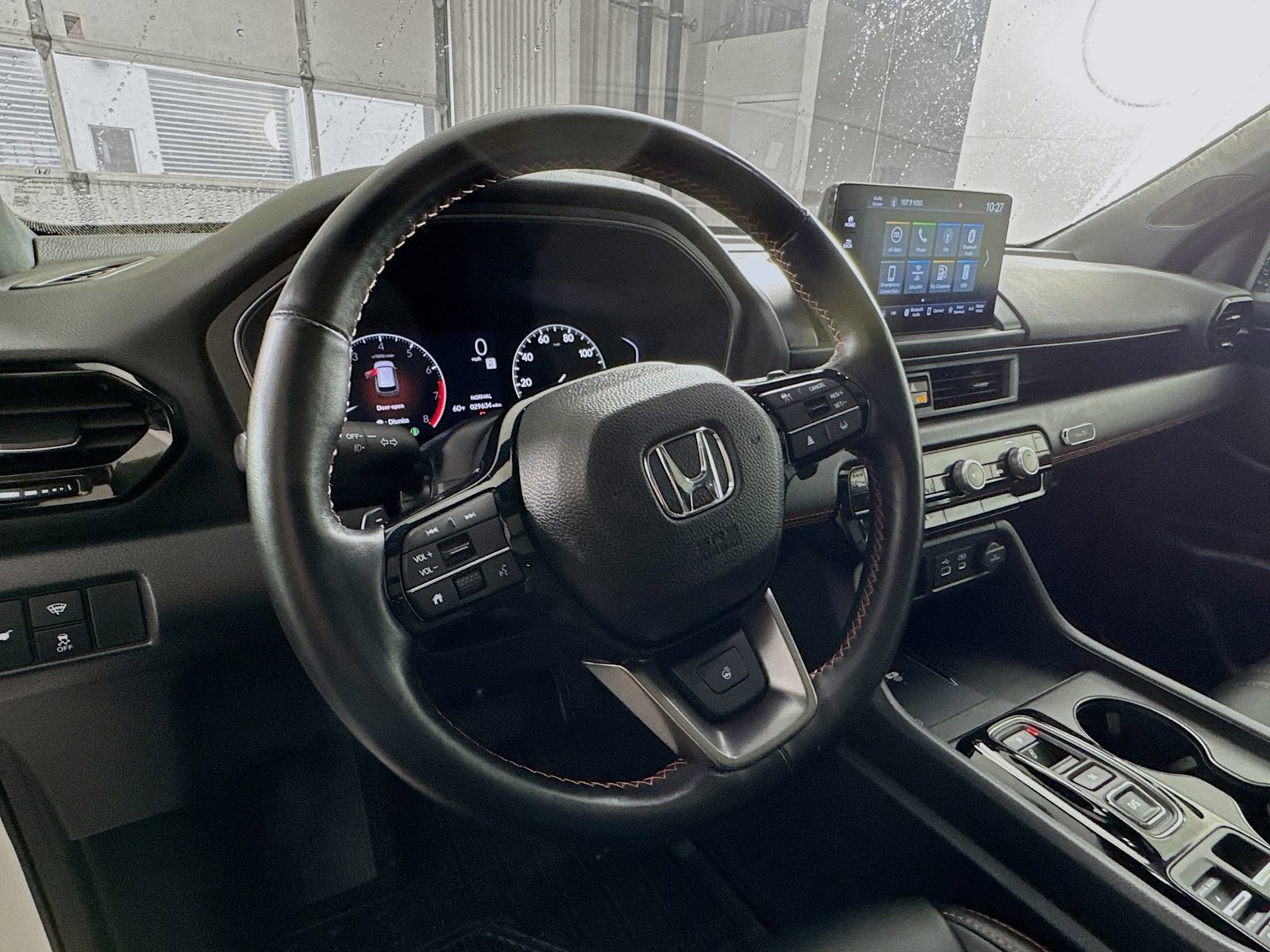 Used 2024 Honda Pilot TrailSport image 9