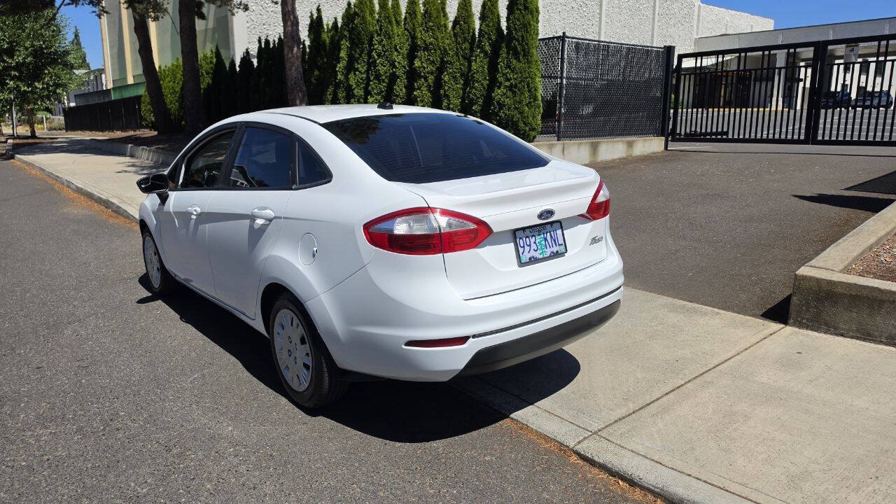 Used 2015 Ford Fiesta S FWD image 8