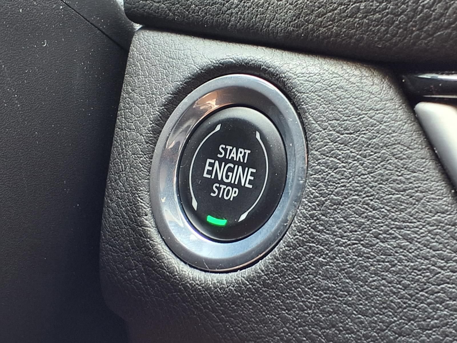 Used 2024 Cadillac XT4 Sport w/ LPO, Floor Liner Package FWD image 28
