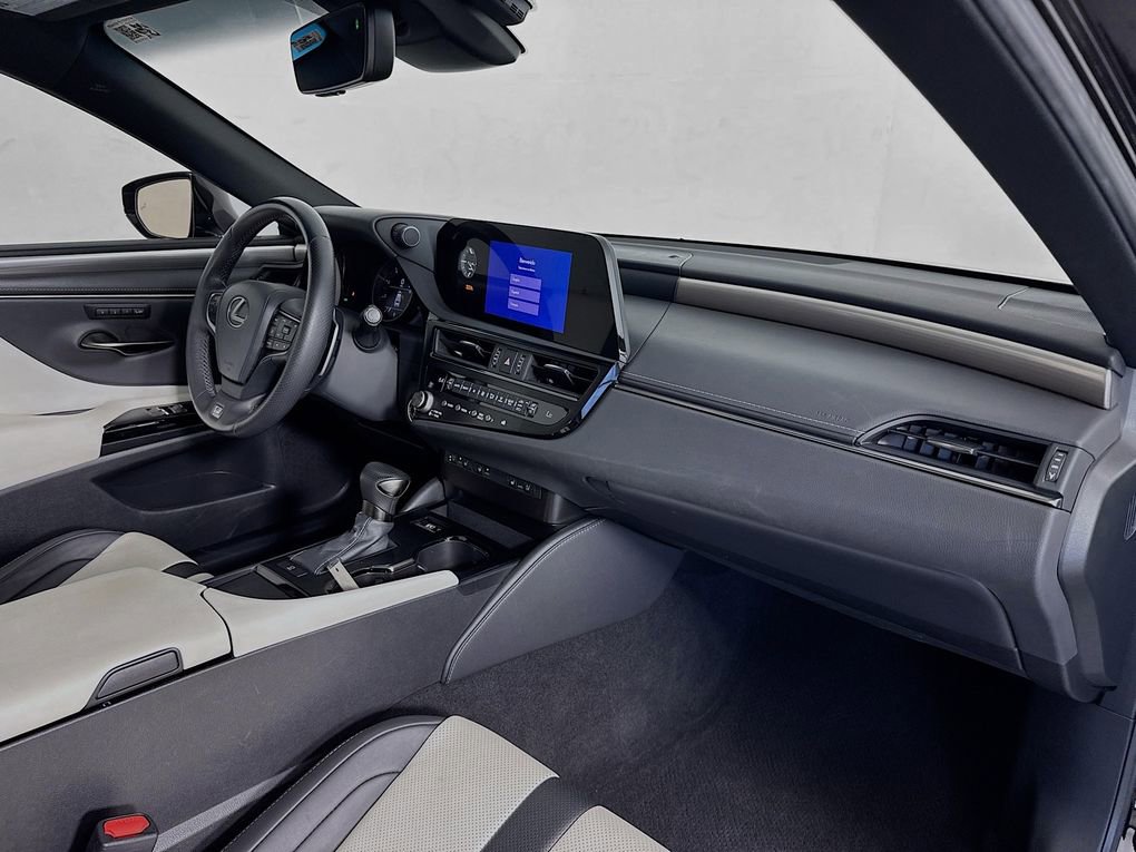 Used 2023 Lexus ES 350 F Sport w/ Accessory Package (Z2) image 24