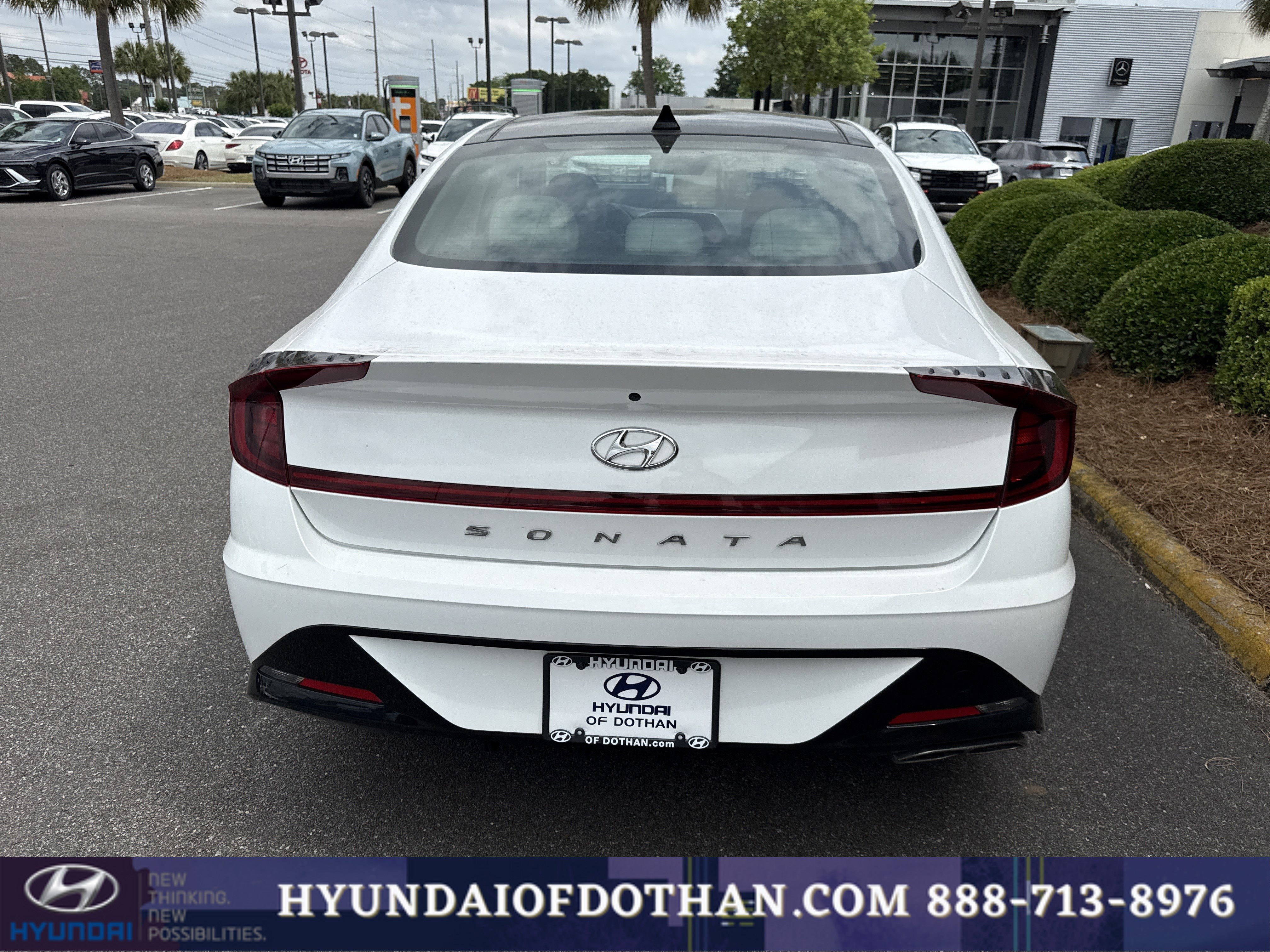 Certified 2023 Hyundai Sonata SEL w/ Convenience Package FWD image 3