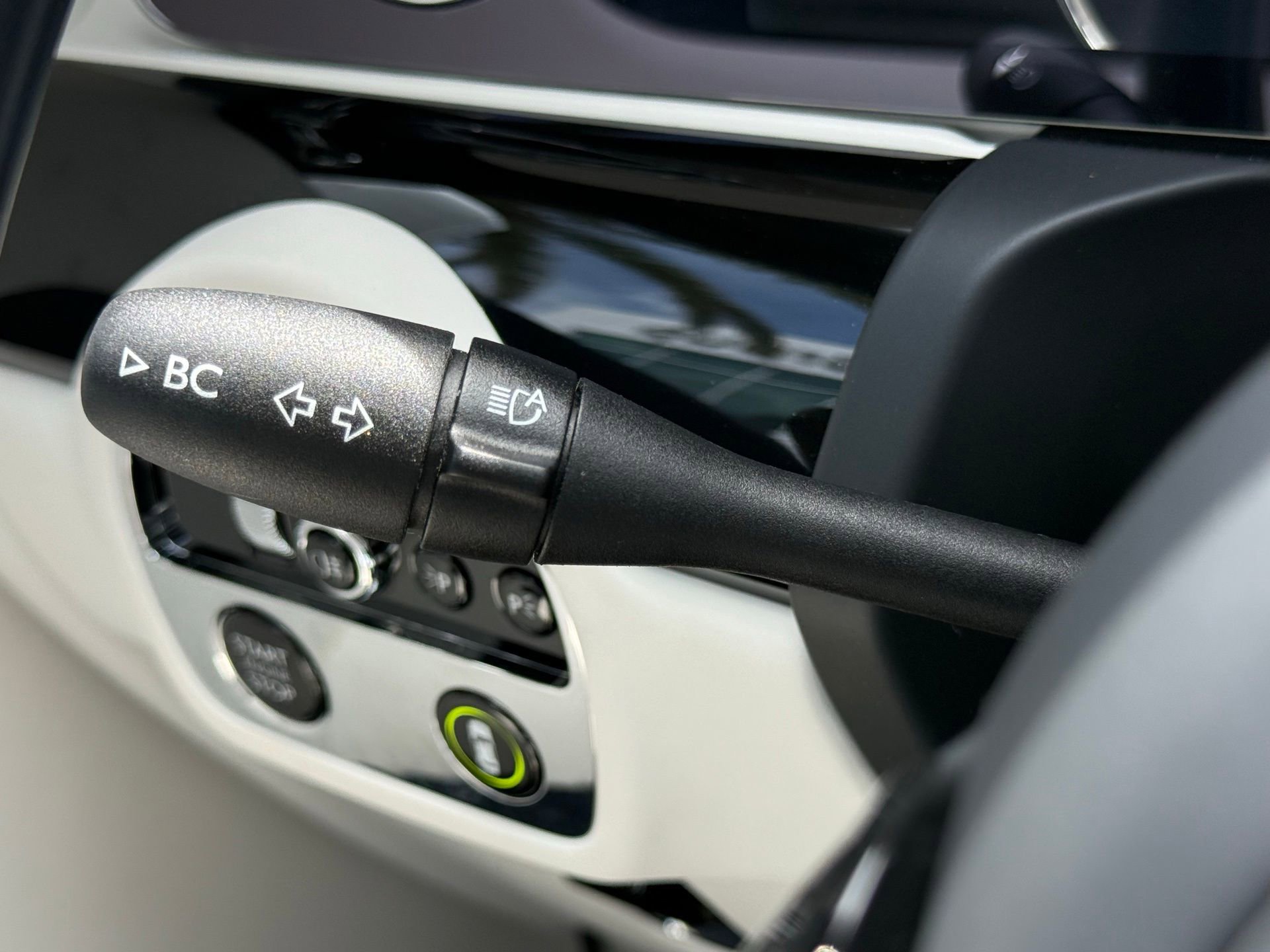 Used 2022 Rolls-Royce Ghost image 54