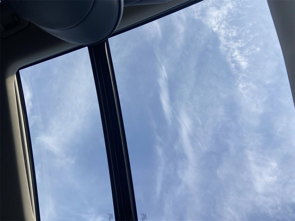 Used 2024 Toyota Grand Highlander XLE image 19