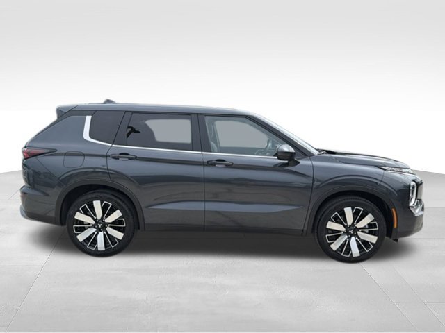 New 2026 Mitsubishi Outlander SE FWD image 6