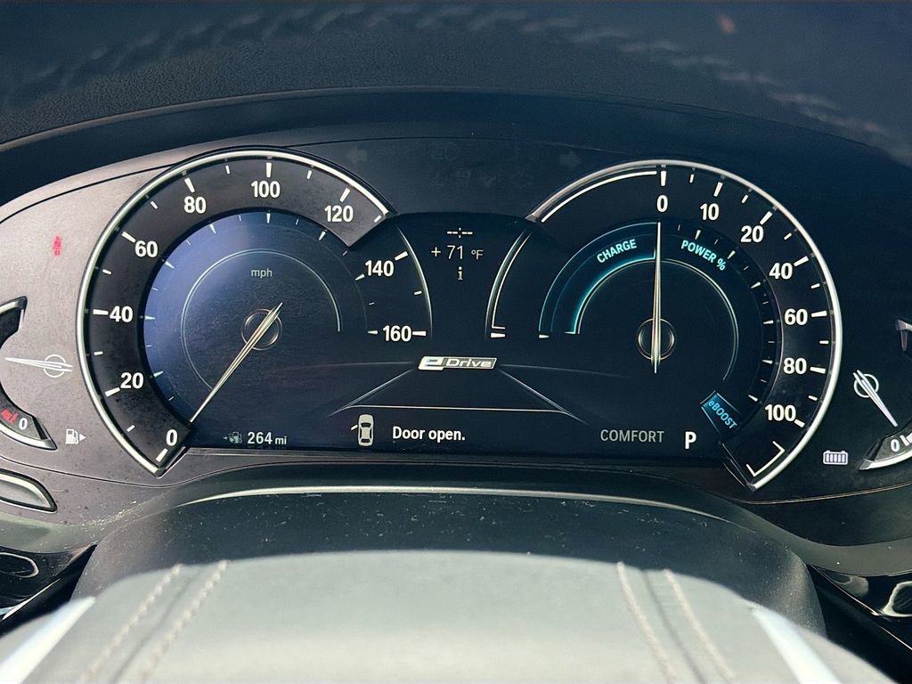 Used 2018 BMW 530e RWD image 38