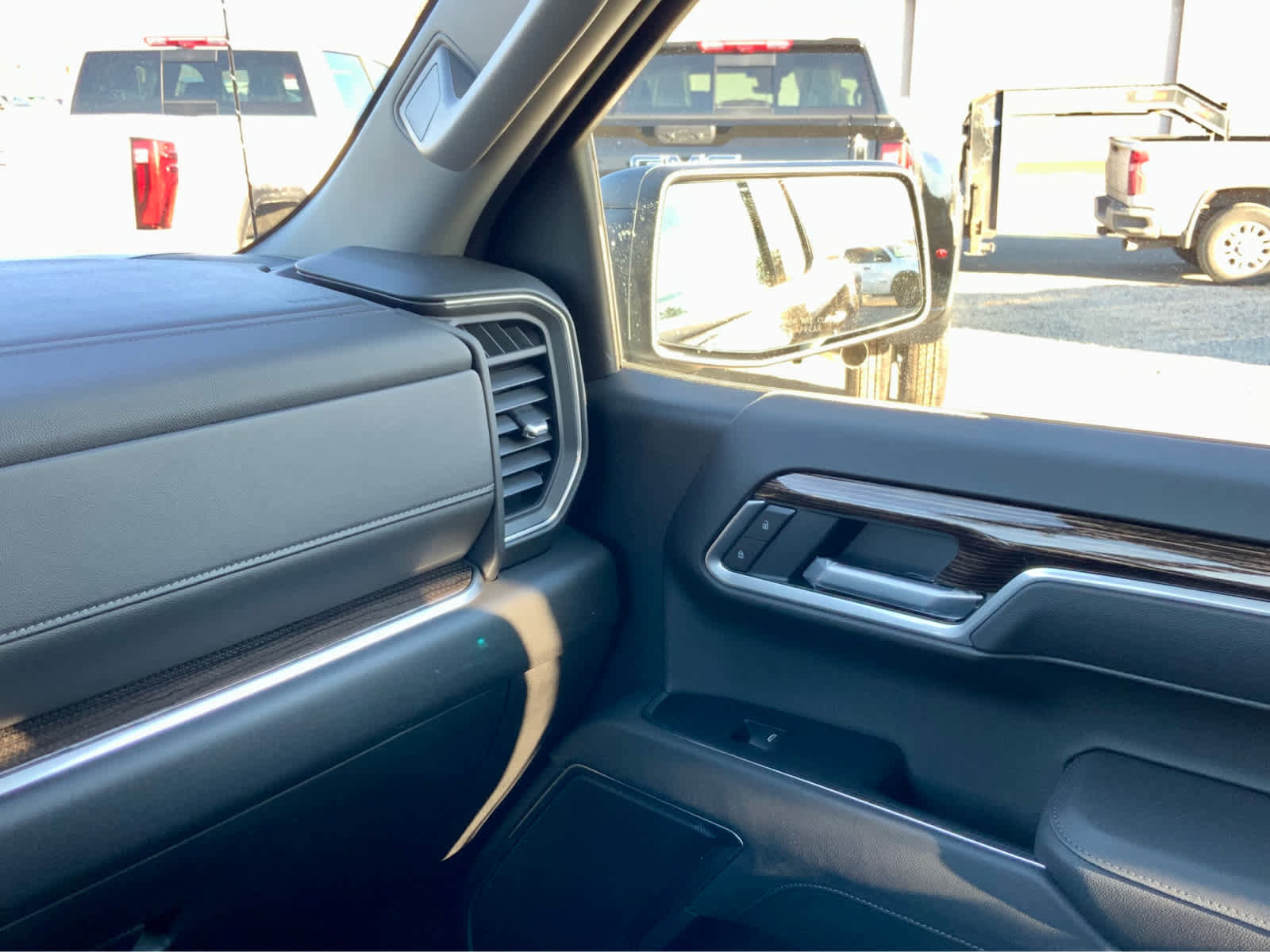 New 2026 GMC Sierra 1500 Elevation AWD/4WD image 40