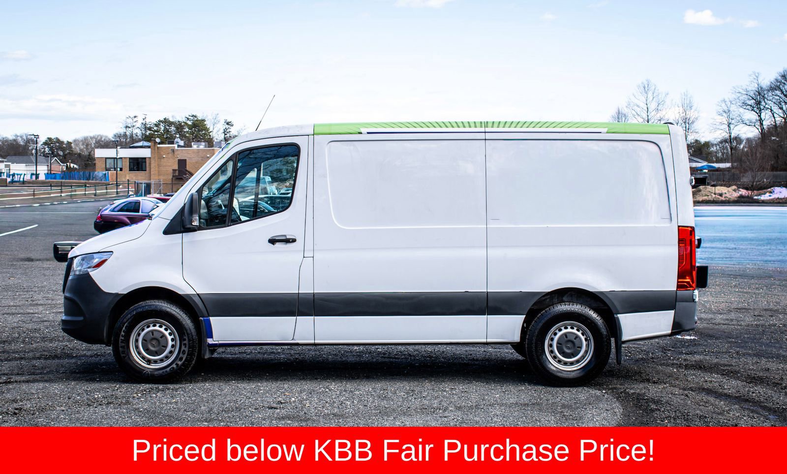 Used 2019 Mercedes-Benz Sprinter 144 w/ Driver Convenience Package image 4