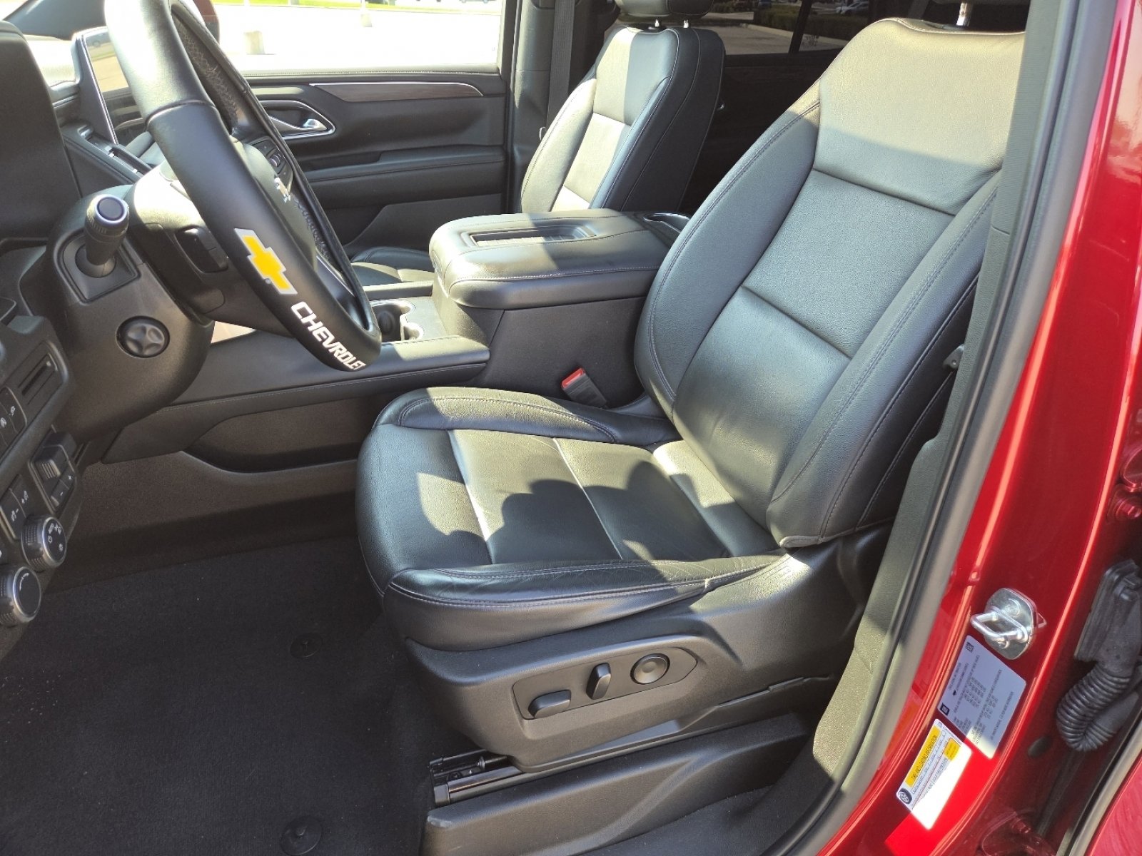 Used 2021 Chevrolet Tahoe LT w/ LT Signature Package AWD/4WD image 28