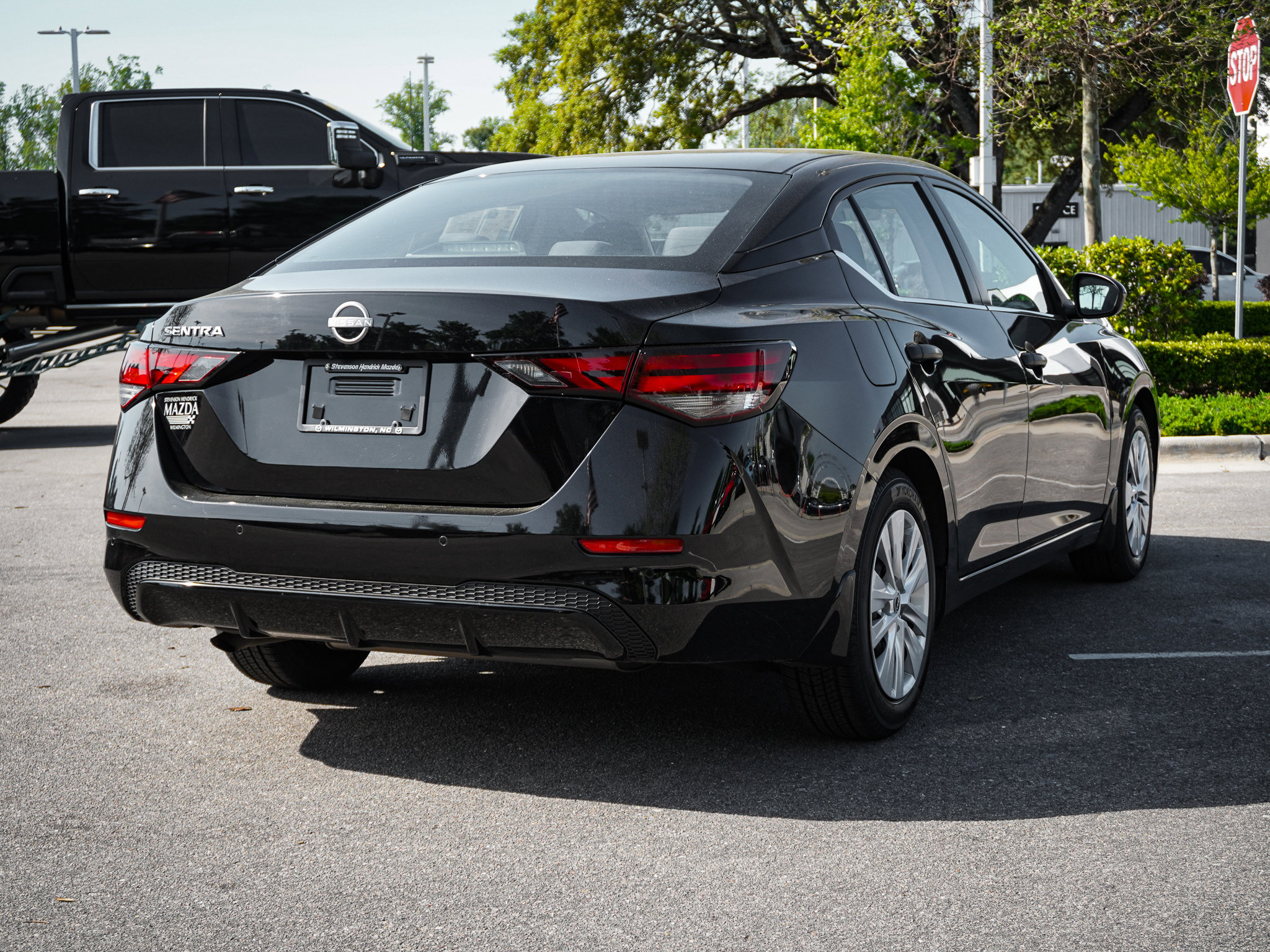 Used 2024 Nissan Sentra S FWD image 11