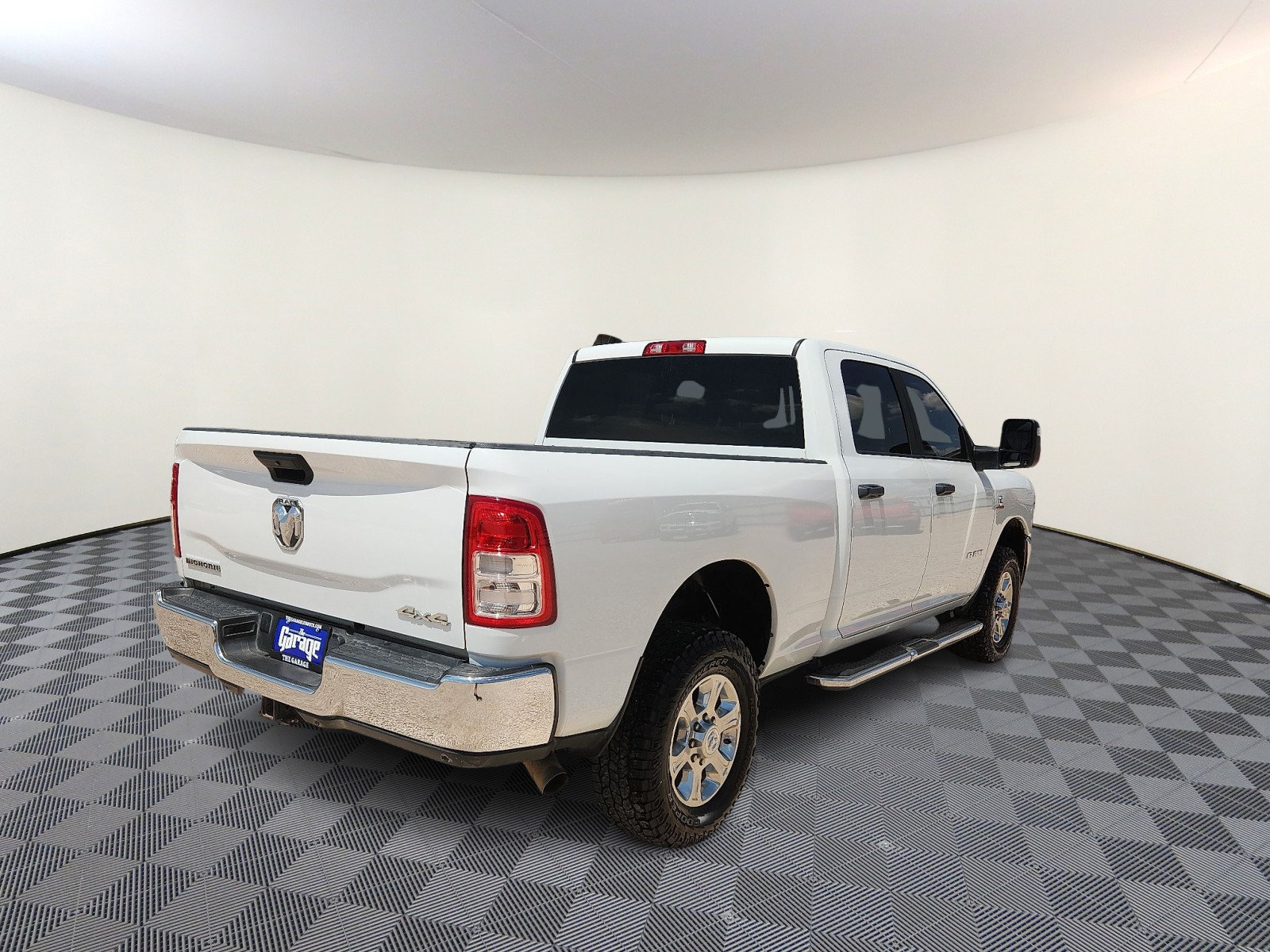 Used 2024 RAM 2500 Big Horn AWD/4WD image 4