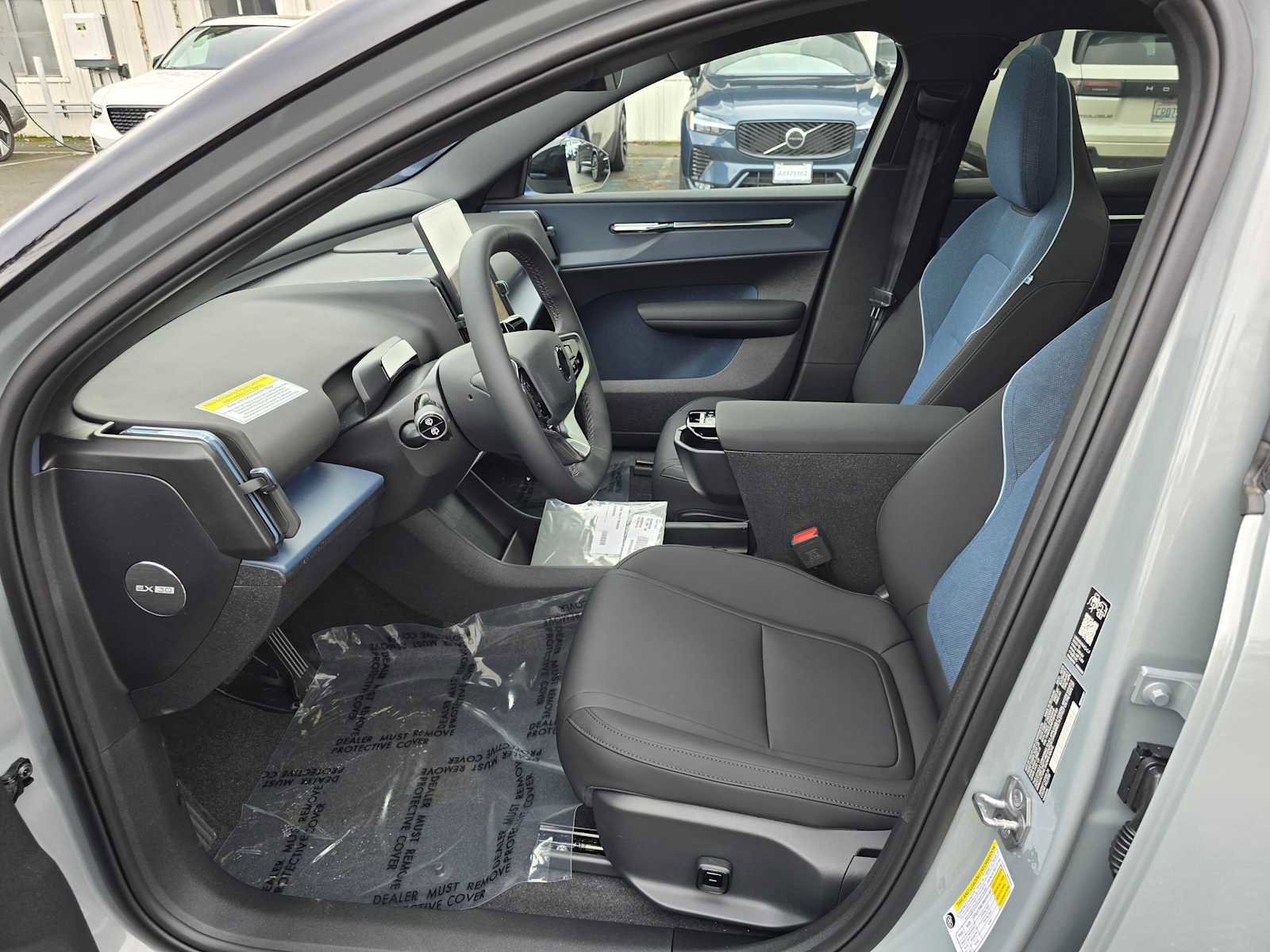 New 2026 Volvo EX30 Plus w/ Protection Package Premier AWD/4WD image 20