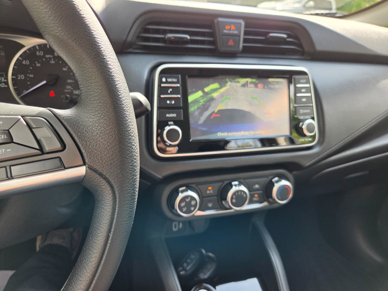 Used 2021 Nissan Versa S FWD image 13
