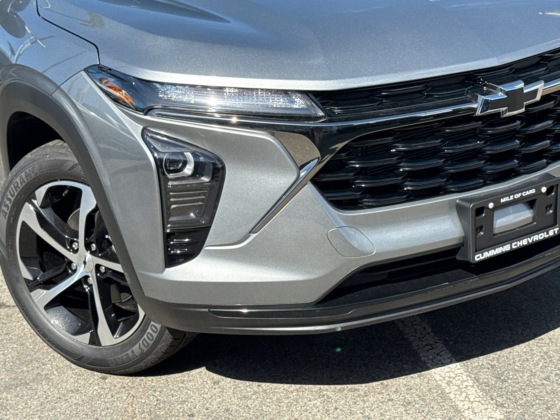 New 2026 Chevrolet Trax RS w/ Driver Confidence Package FWD image 3