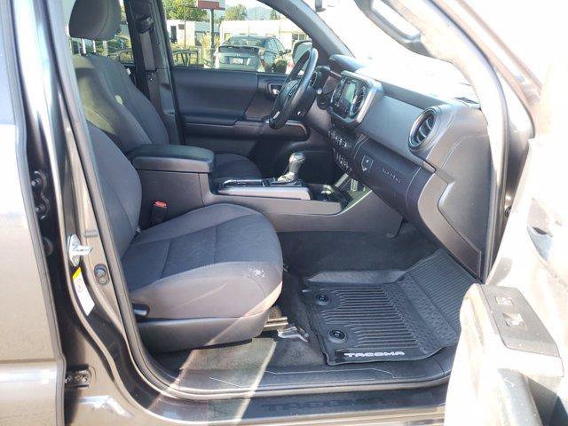 Certified 2018 Toyota Tacoma TRD Sport AWD/4WD image 9