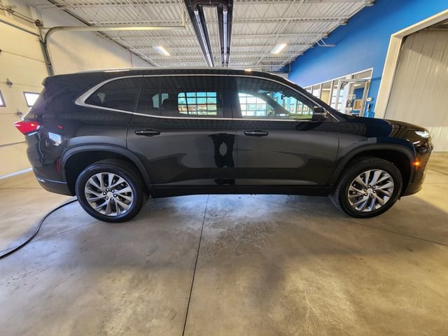 Used 2025 Buick Enclave Preferred image 5