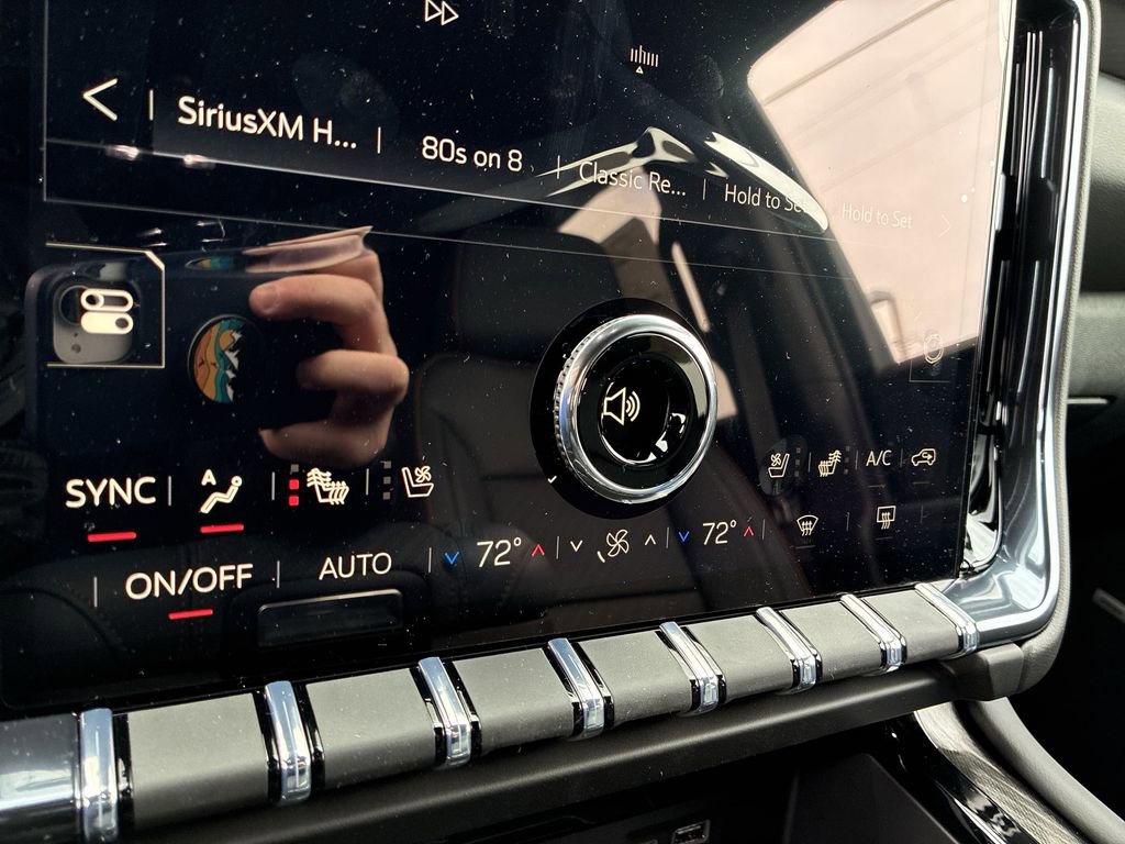 New 2026 GMC Yukon XL AT4 image 17