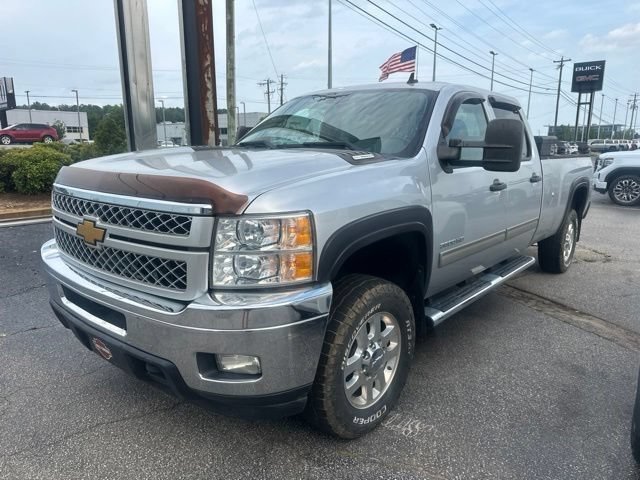 Used 2014 Chevrolet Silverado 3500 LT w/ Interior Plus Package AWD/4WD image 5
