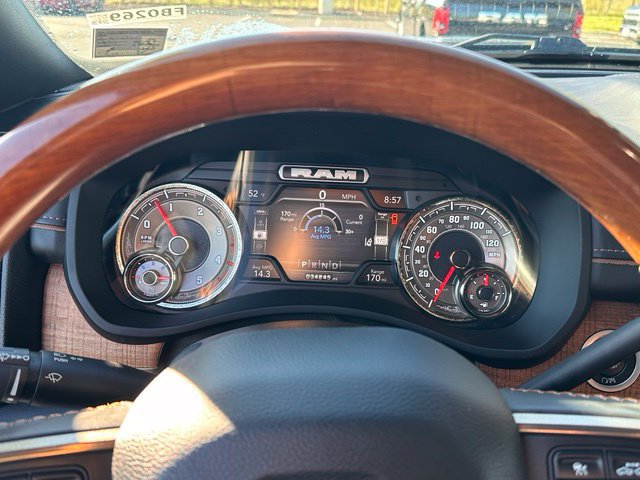 Used 2022 RAM 3500 Limited AWD/4WD image 26