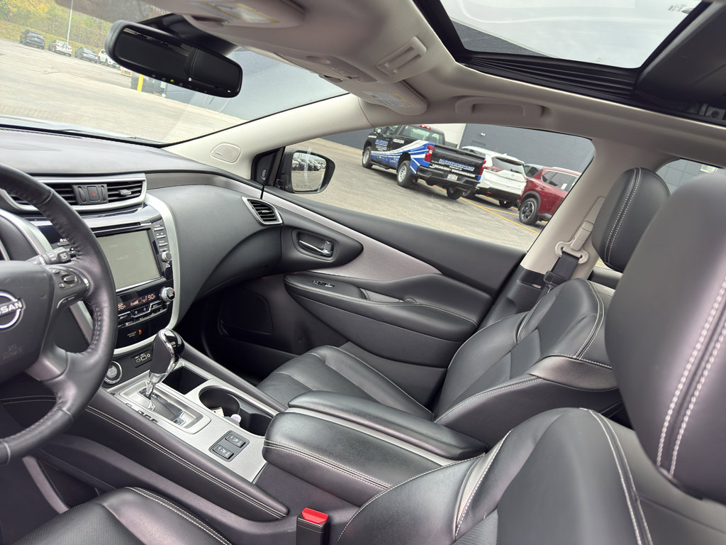 Used 2023 Nissan Murano SL w/ SL Moonroof Package image 25