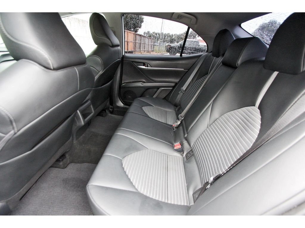 Used 2023 Toyota Camry SE FWD image 15