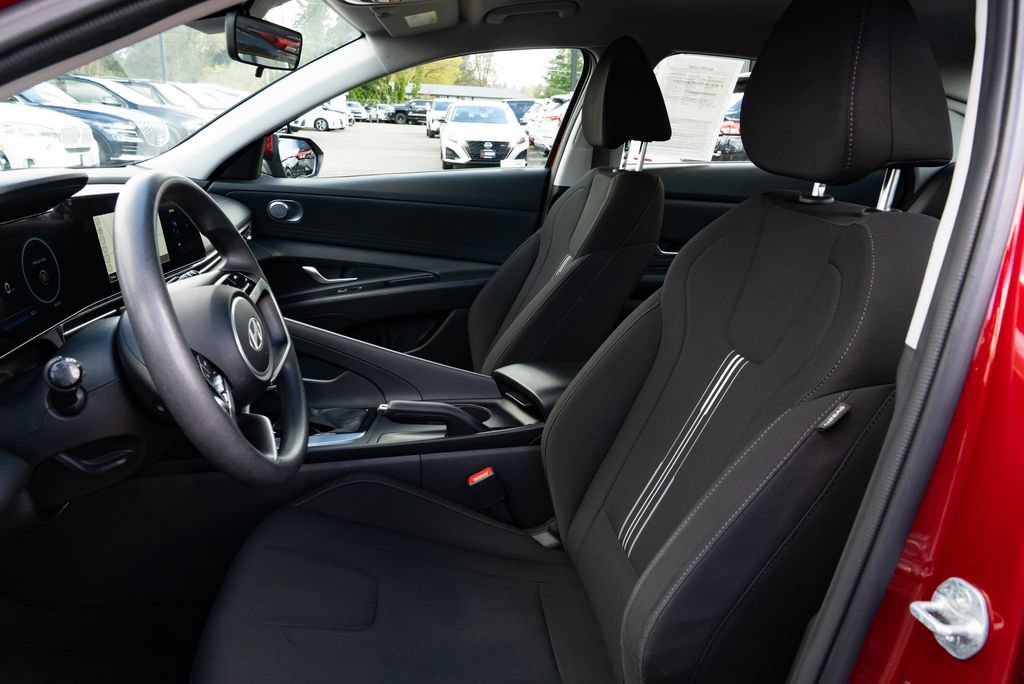 Used 2024 Hyundai Elantra SEL FWD image 18