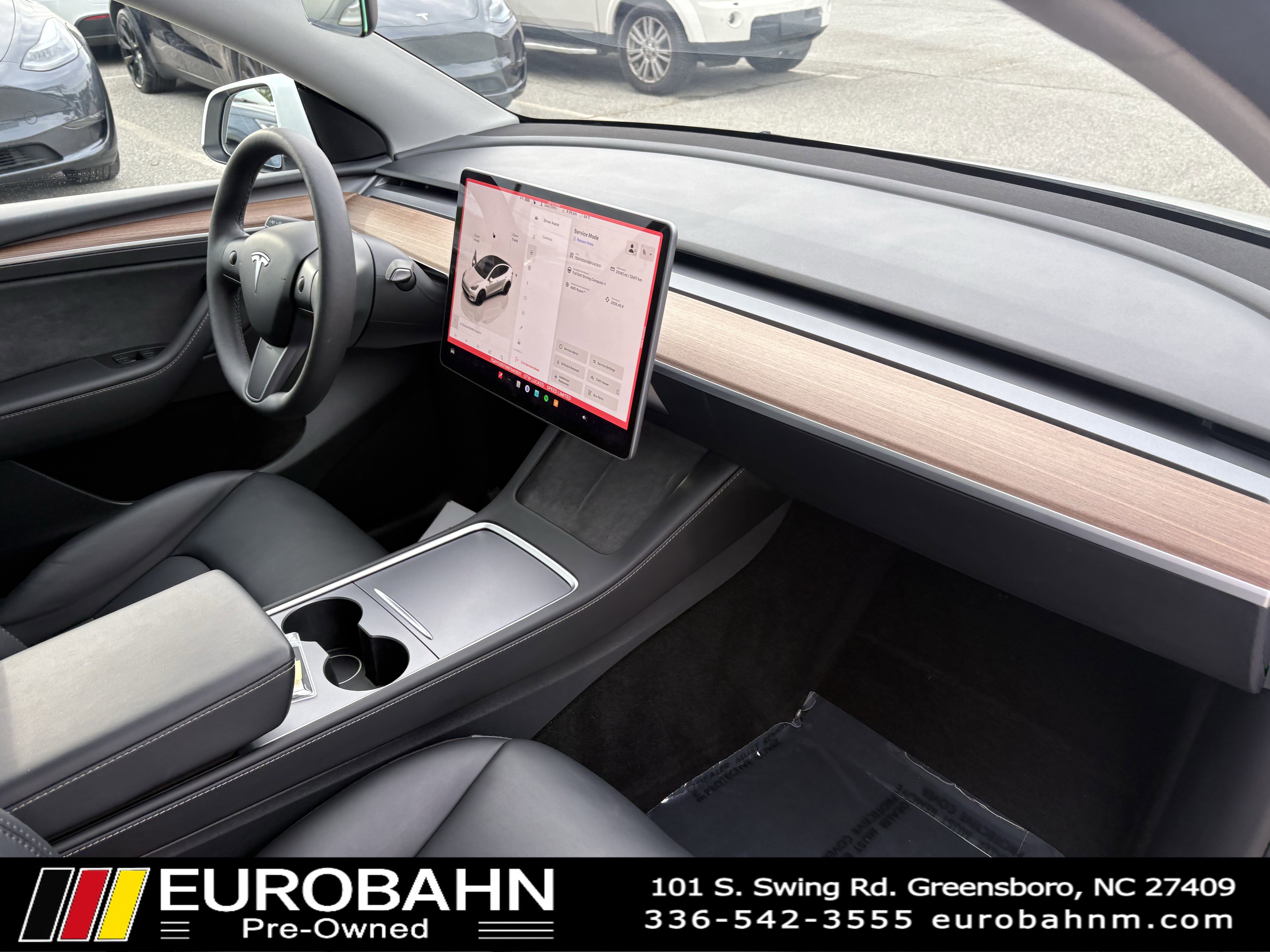 Used 2024 Tesla Model Y Performance image 14