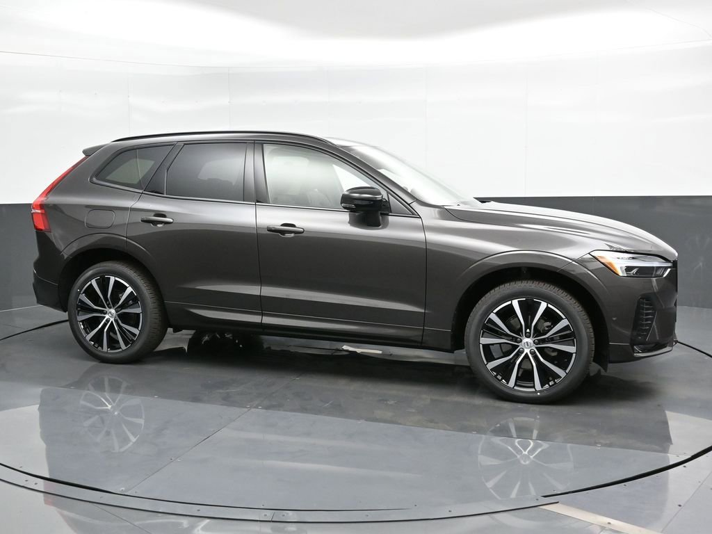 New 2025 Volvo XC60 B5 Plus w/ Protection Package Premier image 4