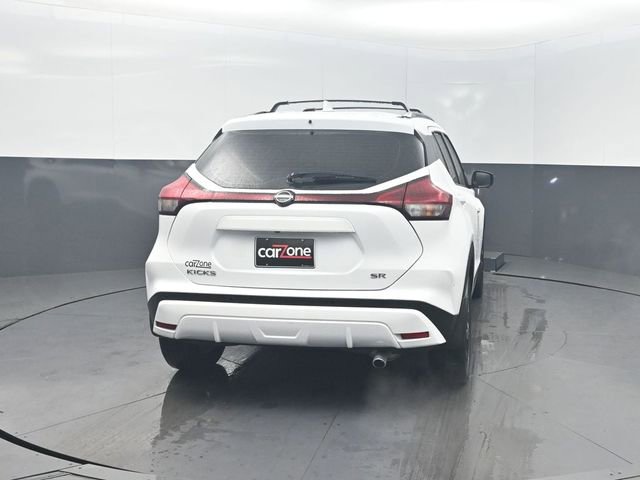 Used 2023 Nissan Kicks SR w/ Exterior Package FWD image 30